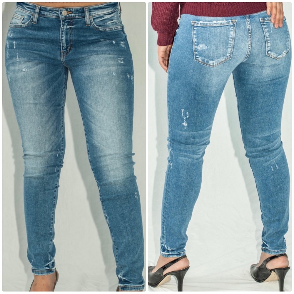 Flying Monkey Mid Rise Skinny BRAND NEW!